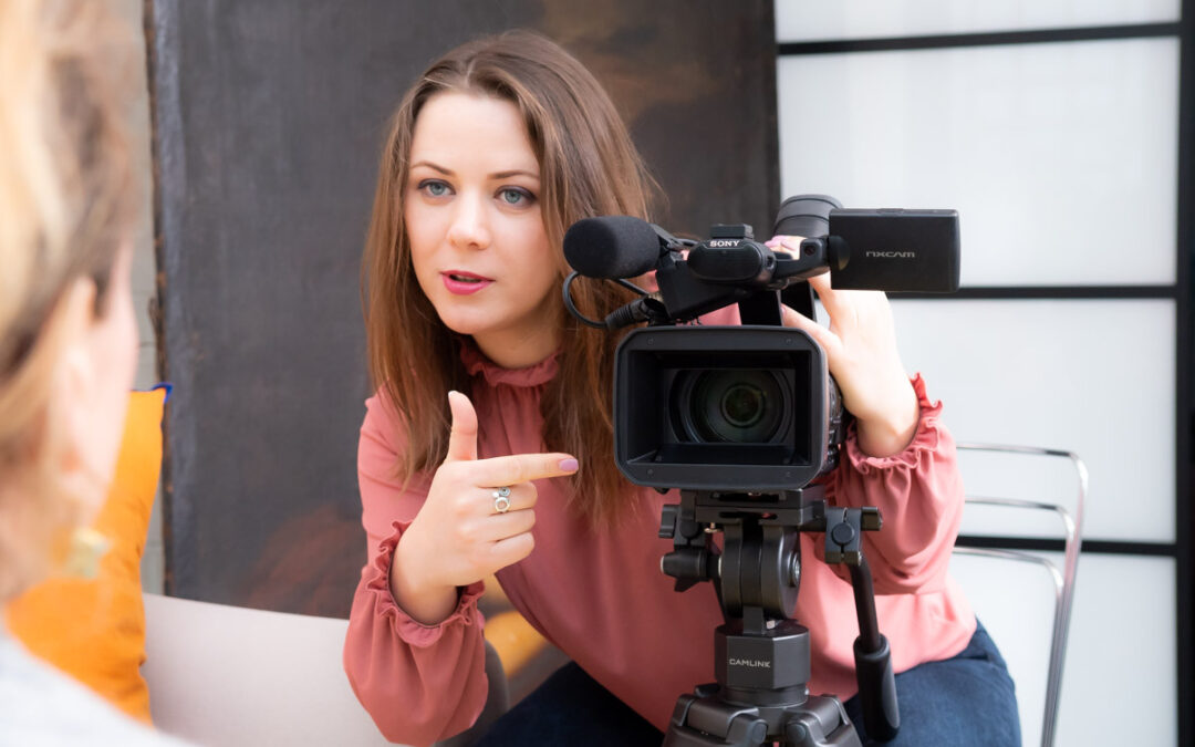 How to Look Confident on Camera   (Even if You’re Not!)